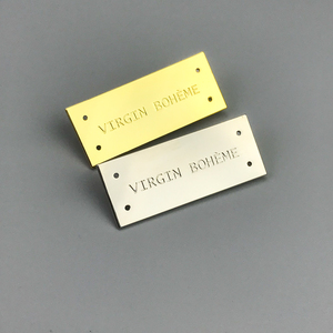 Placa de Metal Personalizada con Nombre, Logotipo de Coche, Pines de Esmalte - Product Image 5
