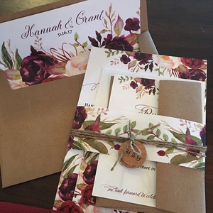 Bộ Thiệp Mời Đám Cưới Màu Đỏ Tía Mộc Mạc Tùy Chỉnh Giá Rẻ Và Thiệp Mời Sinh Nhật In Theo Yêu Cầu - Product Image 1