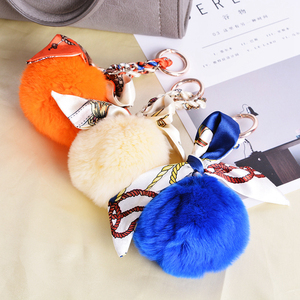 Yongze filles mignon ruban personnalisé <span class=keywords><strong>grosse</strong></span> <span class=keywords><strong>peluche</strong></span> <span class=keywords><strong>boule</strong></span> de fourrure porte-clés <span class=keywords><strong>peluche</strong></span> - Product Image 3