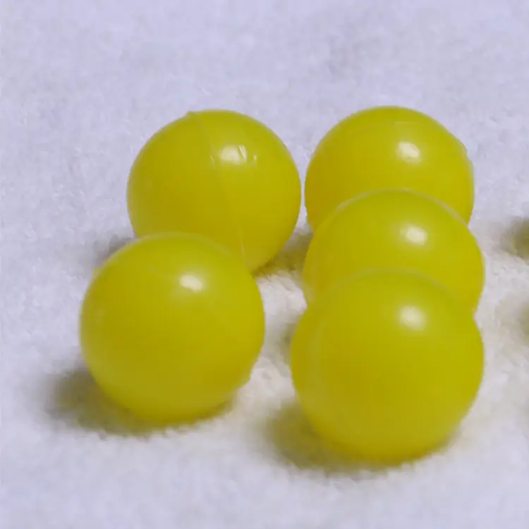 छेद के साथ 16mm स्पष्ट रंगीन खोखले प्लास्टिक गेंदों