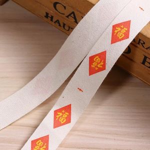 <span class=keywords><strong>Hang</strong></span> Tag e Etiqueta Tela Impressa Marca Vestuário Impressão Etiquetas Do Vestuário Patches Macios Em Relevo <span class=keywords><strong>3d</strong></span> Logotipo Tpu Etiquetas Sapatos Hot Cut