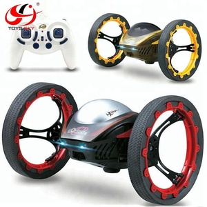 Jouets télécommandés 2,4 GHz Voiture sautante <span class=keywords><strong>RC</strong></span> Voiture sautante Robot RTR avec lumière LED nocturne - Product Image 1