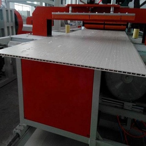 De PVC de la puerta del WPC de la máquina fabricante de Panel de puerta de PVC línea de producción - Product Image 5