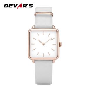 阿里巴巴最畅销的女士女士礼服手表方形网格或皮革手镯复古手表 - Product Image 6