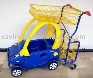 बच्चों खिलौना कारों और दो टोकरी के साथ सुपरमार्केट शॉपिंग ट्रॉली