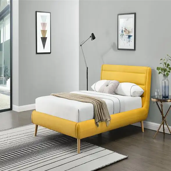 आधुनिक लकड़ी पीले सनी के कपड़े बिस्तर