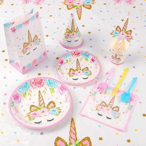 Forniture per feste di unicorno servono 16 striscioni di buon <span class=keywords><strong>compleanno</strong></span>/sfondo/palloncini/cappelli/piatti/tovaglia 176 pezzi - Product Image 2