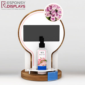 Soporte de exhibición de encimera de acrílico de madera de doble cara para botellas de Perfume estante de escaparate de estilo artístico para tienda de cosméticos - Product Image 3