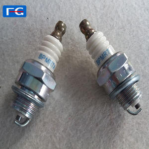 Bugi Máy Cưa Xích Hai Thì W20M-U <span class=keywords><strong>BPMR7A</strong></span> Cho Động Cơ Máy Cắt Cỏ - Product Image 3