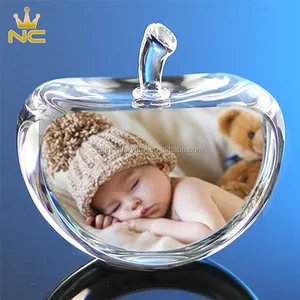 Vetro Mela Fermacarte di Cristallo Souvenir Baby Shower Favori Per Il Nuovo Bambino Nato Matrimonio Compleanno Regali Di Natale