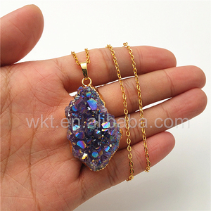 WT-N832 Amazing Natural Amethyst Cluster con el collar del encanto del Color del Ángel de la llama, amatista encantadora con el collar del encanto chapado en oro - Product Image 5