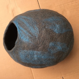 Multifunktion ales hand gefertigtes Katzen höhlen-/Katzen bett aus Wollfilz 2021 - Product Image 4