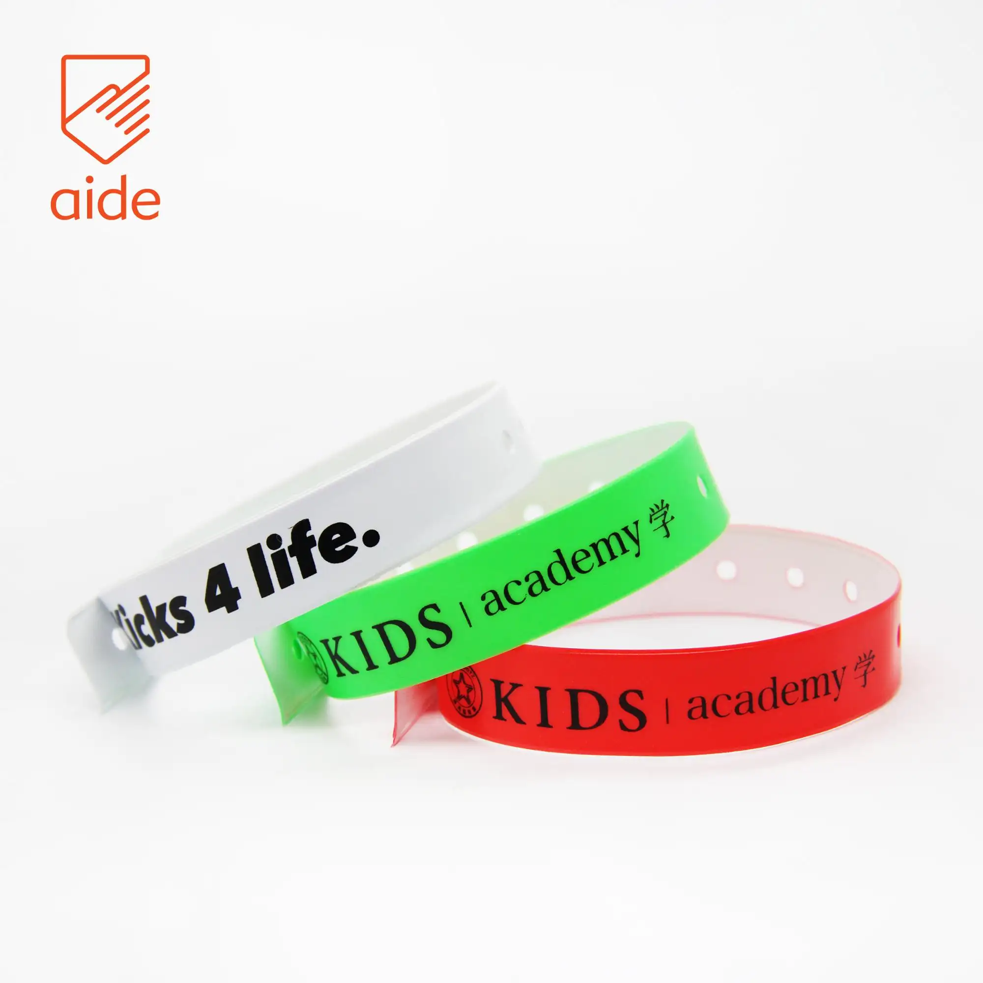 Vinyle imperméable PVC événement bracelet en plastique Snap vinyle bandes bracelets