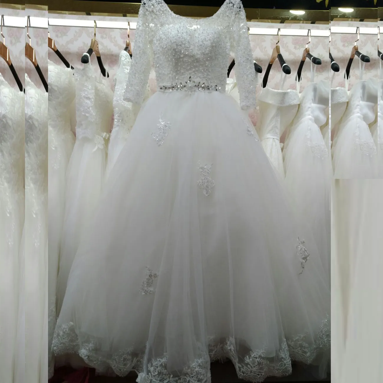 Real sexy lace puffy princess white actual pearls plus size customized long sleeve wedding gowns MWA106