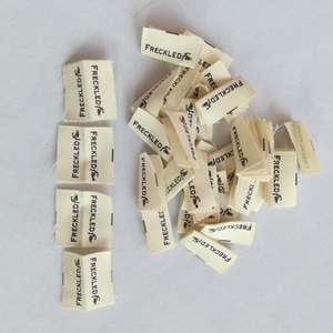 Tùy Chỉnh <span class=keywords><strong>In</strong></span> Ấn Bông Nhãn Cho Quần Áo Trẻ Em Và Hàng May Mặc Áo Sơ Mi Nhãn Dệt Nhãn Sản Xuất Tại Trung Quốc - Product Image 4