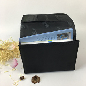 <span class=keywords><strong>Nylon</strong></span> Đăng Ký Xe Và Người Giữ Bảo Hiểm Tùy Chỉnh <span class=keywords><strong>Wallet</strong></span> Organizer Cho Tài Liệu Xe Với Logo Kim Loại - Product Image 5
