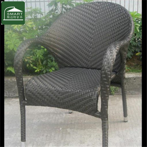 Chaise de bistrot en rotin et en plastique pour l'extérieur, le jardin, la terrasse et le balcon - Product Image 4