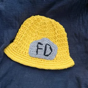 Appena nato Del Bambino Della Protezione Del Crochet di Cotone Vigile Del Fuoco uomo Beanie Rosa Giallo Rosso Delle Ragazze Dei Ragazzi Cappello Lavorato A Maglia Bambino per 0-1 mesi Puntelli Foto