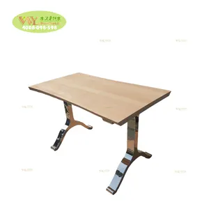 SS304鋳鉄ウィッシュボーンテーブルベースのステンレス鋼ベーステーブルを備えたライブエッジブナ無垢材ダイニングテーブル