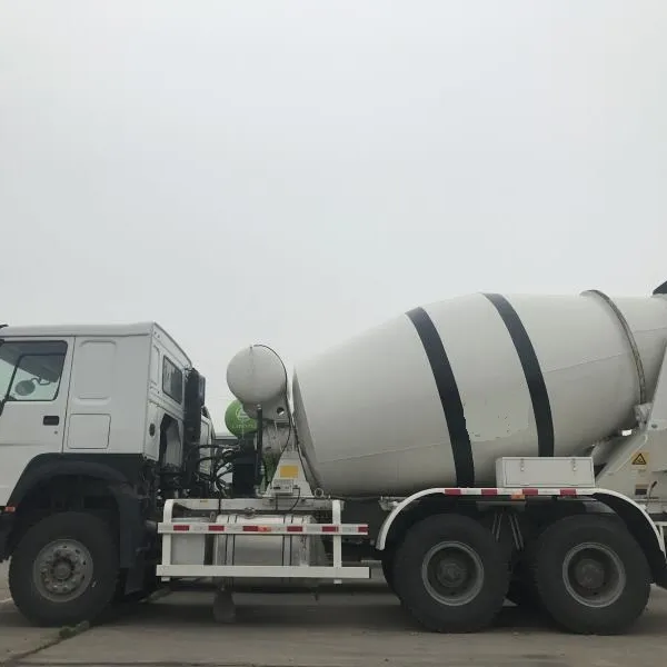 Digunakan Truk Mixer Beton dengan Harga Yang Baik untuk Dijual