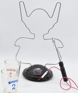 Nouveau design électronique buzz wire amusant pour <span class=keywords><strong>tout</strong></span> <span class=keywords><strong>le</strong></span> <span class=keywords><strong>monde</strong></span> bar jeu bar jouet intellectuel jouets jeu à boire - Product Image 4