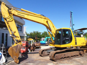 VENTE FLASH !!! Excavatrice d'occasion Komatsu PC200-6e/ PC200-6 d'origine. Excavatrice Komatsu PC200-7 /PC200-6 d'occasion du Japon à vendre - Product Image 2
