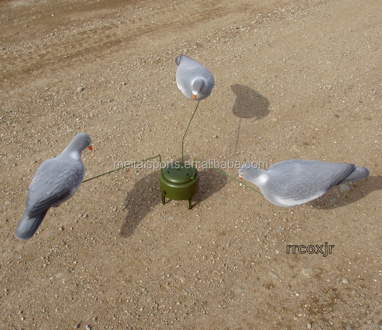 Кормить голубя dedoys