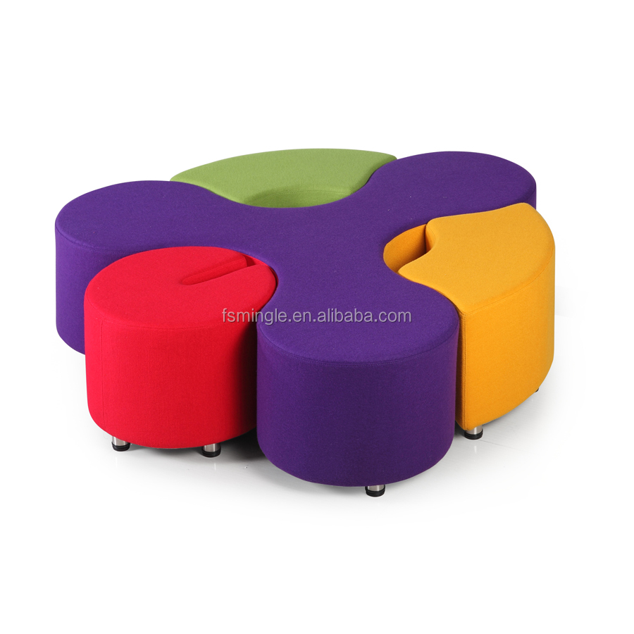 Fait sur commande triangle forme Moderne en vrac meubles avec pouf et poufs