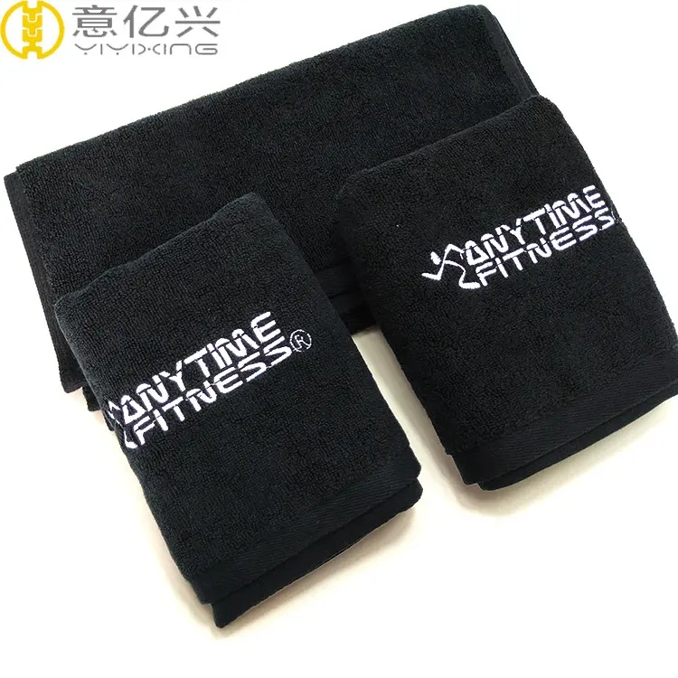 Yumuşak dokunuşlu kalın siyah havlu nakış logosu Yoga havlusu, pamuk özel spor havlusu kişiselleştirilmiş