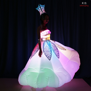 <span class=keywords><strong>Robe</strong></span> de <span class=keywords><strong>princesse</strong></span> gonflable à LED personnalisée pour les fêtes Costumes de fête illuminés à LED - Product Image 6