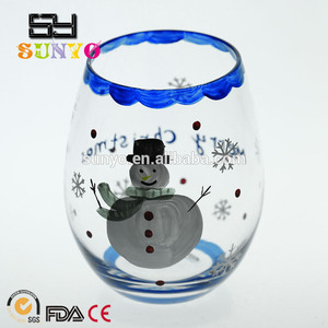 sin tallo de la mano de navidad pintado de vidrio de vino - Product Image 1