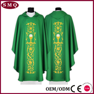 Casula 51 Pollici Verde in Poliestere e Raso Paramento per Sacerdote - Product Image 2