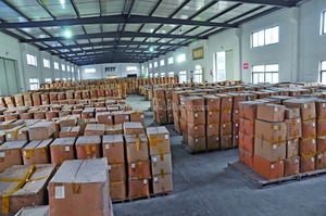 NO. 1 de China Al Por Mayor Adornos De Plumas Fringe Muestra Gratuita Personalizada OEM Negro Avestruz Ajuste de la Pluma - Product Image 6