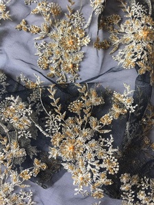 Tessuto in <span class=keywords><strong>Tulle</strong></span> <span class=keywords><strong>Nero</strong></span> con Ricami Dorati e Accessori Ricamati a Mano, Bellissimo Tessuto per Abiti da Donna - Product Image 3