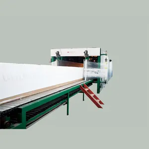 Horizontal continuous mattress polyurethane foaming machine