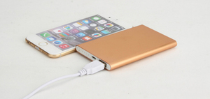 5000mAh USB portatile con uscita 10W alluminio Micro USB interfaccia LI-polimero caricabatteria per telefoni cellulari - Product Image 2