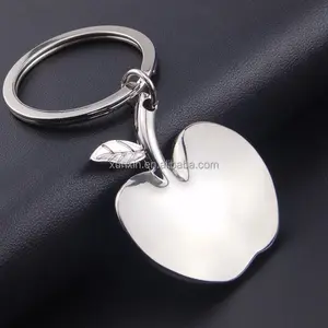 Gantungan kunci Apple keras Enamel buah logam manufaktur promosi grosir logo kustom gantungan kunci Apple lucu musim panas baru