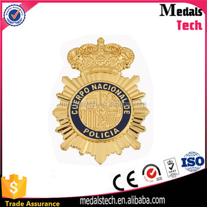 Impresión de metal con acabado Epoxi de <span class=keywords><strong>la</strong></span> cara de <span class=keywords><strong>la</strong></span> sonrisa insignia de forma de corazón con perno de seguridad - Product Image 4