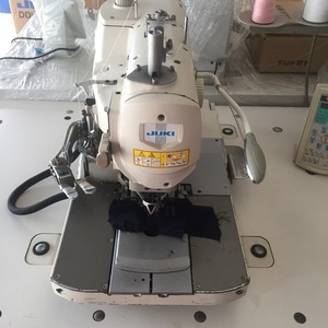 מצב טוב בשימוש Juki-3200 ממוחשב אוטומטי חריר כפתור חור תפירה תעשייתית מכונת - Product Image 3