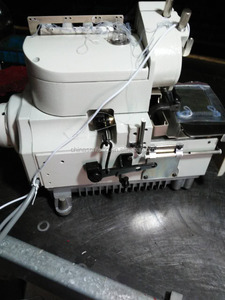 ST 700-5 con buen motor overlock máquina de coser industrial - Product Image 4
