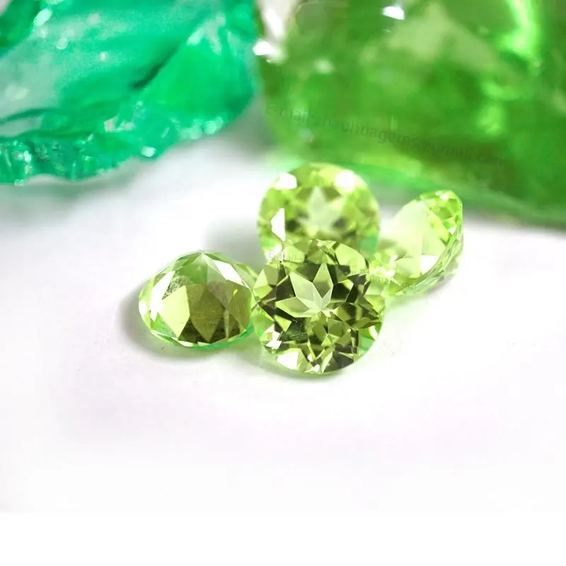 Yttrium aluminium granaat edelsteen tsavoriteYAG lichtgroen edelsteen groene edelstenen