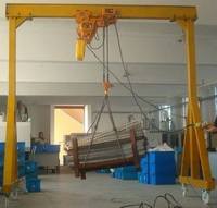 Grue à portique réglable de 2,5 tonnes avec palan à chaîne électrique
