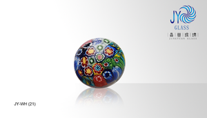 Presse-papiers Millefiori <span class=keywords><strong>en</strong></span> <span class=keywords><strong>verre</strong></span> de <span class=keywords><strong>Murano</strong></span> <span class=keywords><strong>Boule</strong></span> soufflée colorée décorée pour la décoration de la maison Modèle artisanal - Product Image 5