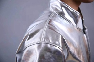 Combinaison de <span class=keywords><strong>pompier</strong></span> résistante au feu en feuille d'aluminium aluminisée résistante à la chaleur jusqu'à 1000°C - Product Image 2