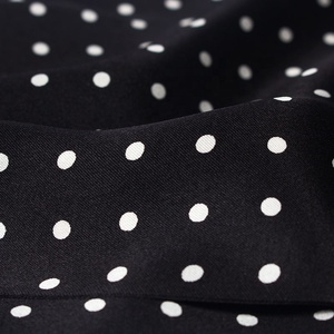 Corbata <span class=keywords><strong>Ascot</strong></span> de sarga de poliéster, diseño de puntos en blanco y negro de alta calidad - Product Image 3