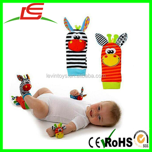 <span class=keywords><strong>Hochet</strong></span> en peluche pour bébé nouveau-né, <span class=keywords><strong>hochet</strong></span> en tricot pour poignet et chaussettes pour les pieds - Product Image 4