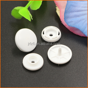 Boutons pression en plastique POM/PP 12mm avec tige Sacs transparents Décoration perlée Technique de placage Catégorie de produit Boutons - Product Image 6