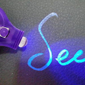 Mini lampe torche UV LED porte-clés 365-405nm, porte-clés en plastique avec lampe de poche, porte-clés LED vierge - Product Image 5
