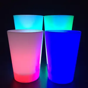 Vaso de cerveza de plástico acrílico con iluminación LED, 500ml, para bares y discotecas