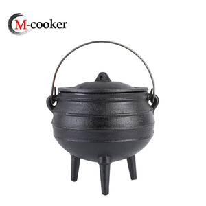 Olla de Hierro Fundido Esmaltada M-cooker Classic para Acampar al Aire Libre, Caldero con 3 Patas - Product Image 3
